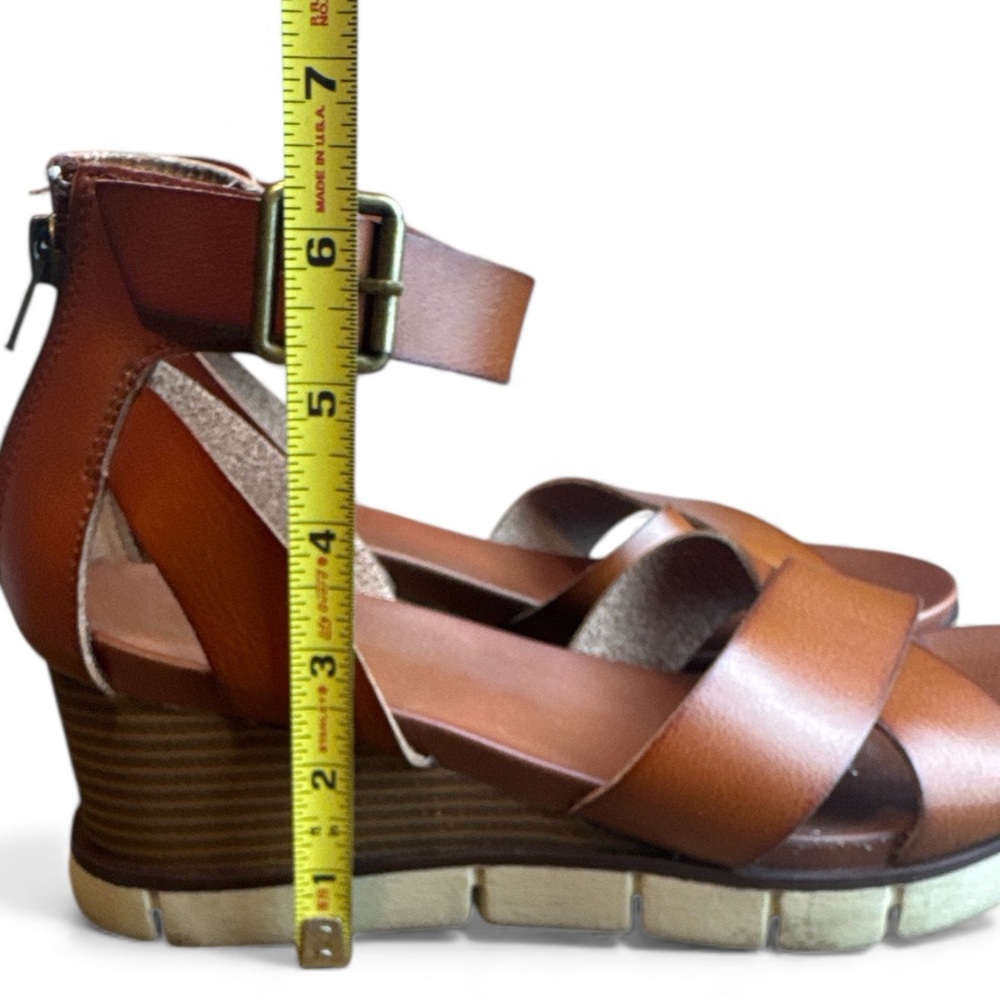 Mia Women's Lauri Sandals Cognac Wedge Shoes - Picture 6 of 7